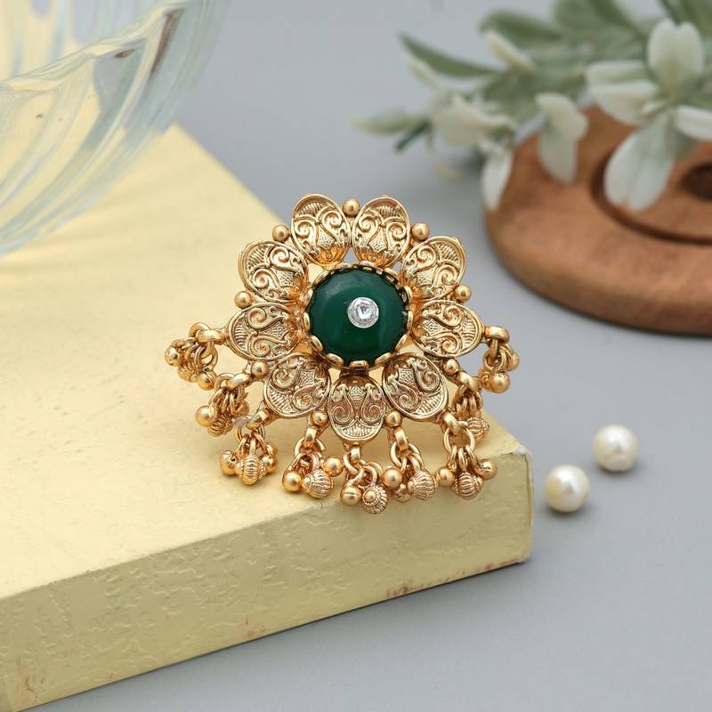 Green color matte gold rings