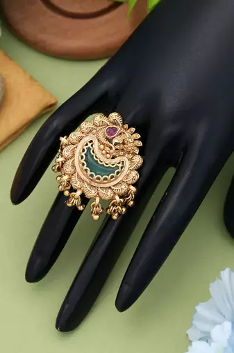 pista green alloy ring with glass stone matte work