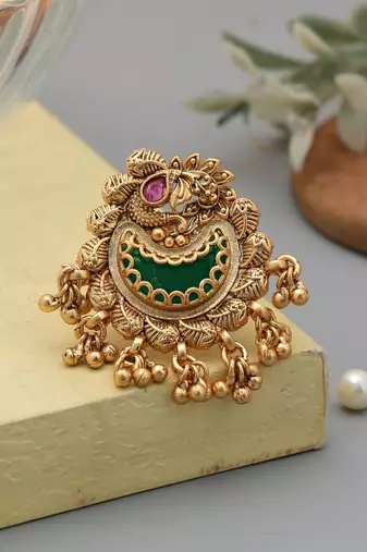 Green color matte gold rings