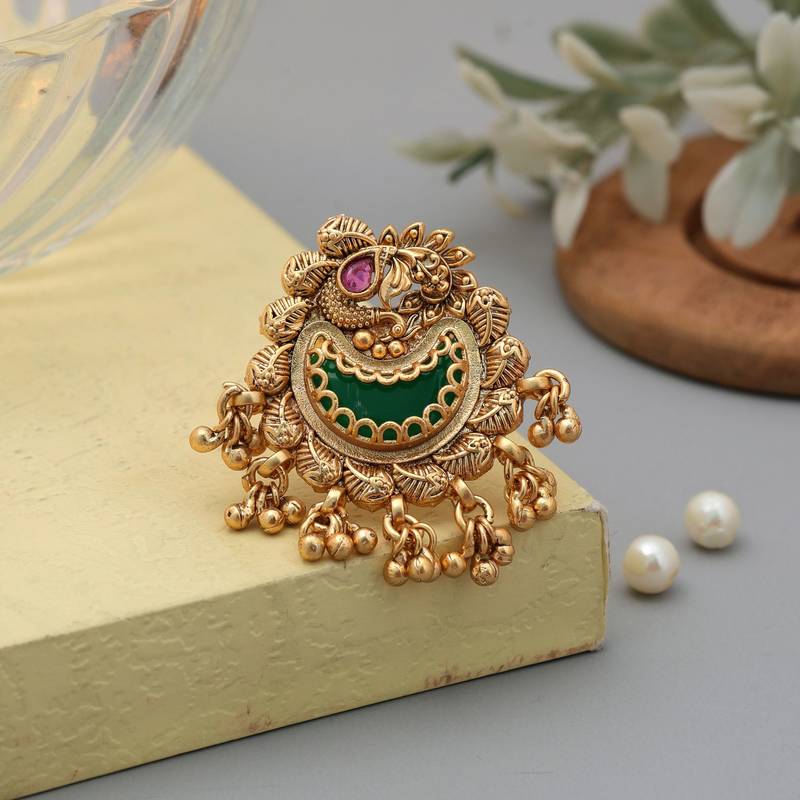 Green color matte gold rings