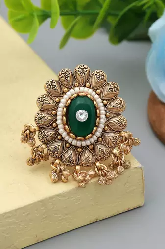 Green color matte gold rings