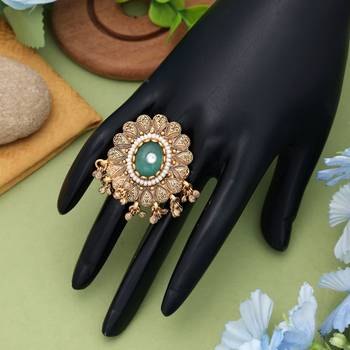 pista green alloy ring with glass stone design 2
