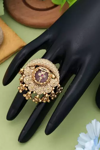 pink alloy ring with gold plated stone detail