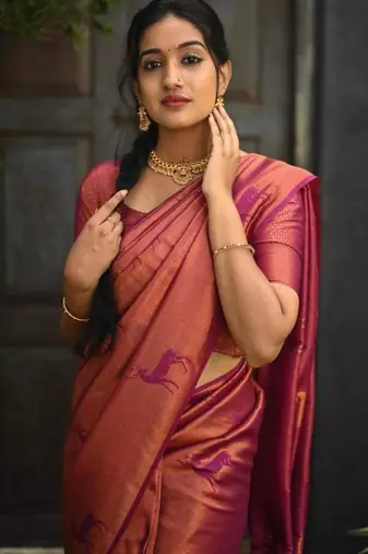 Red art silk kanchipuram saree with zari work