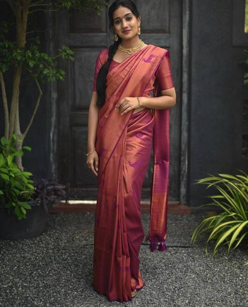 Red art silk kanchipuram saree with zari work