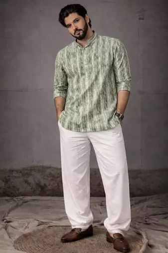 Green color linen fabric smart and casual short kurta for men's
