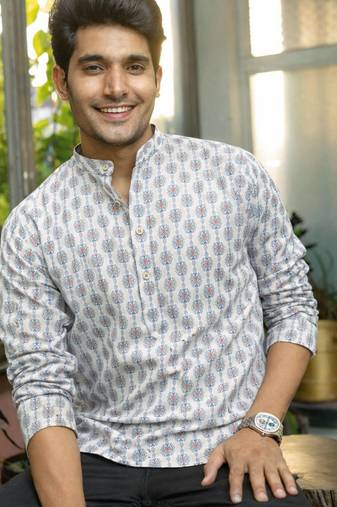 White color linen fabric smart and casual short kurta for men's