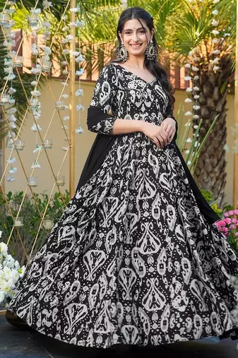 Black color trendy and stylish gown for looks