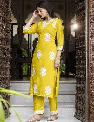 Yellow color beautiful looking rich party kurta set 3