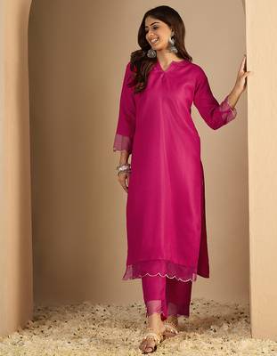 Pink color beautiful looking rich party kurta set 4