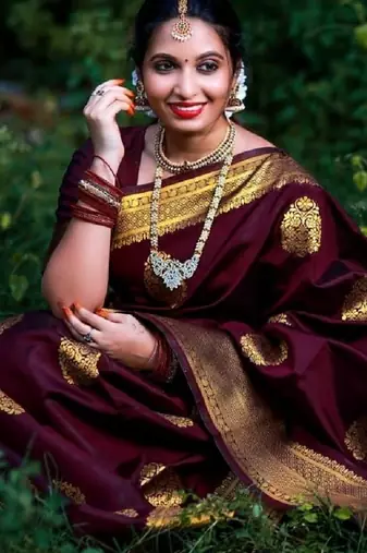 Wine silk blend banarasi saree with unstitched blouse piece