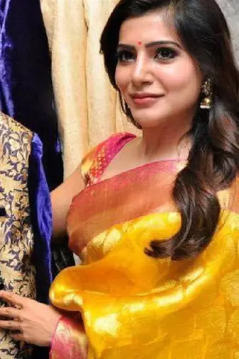 Yellow pink silk blend banarasi saree with unstitched blouse piece