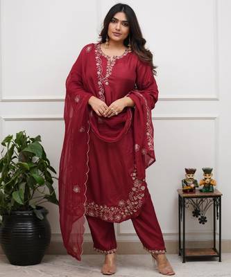 Maroon color chanderi stylish fancy kurta set for girls 3