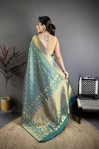 Rama green banarasi soft silk checked body with floral motifs south pattu saree