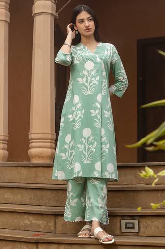 Pista color cotton blended designer trendy top bottom set for trendy girls