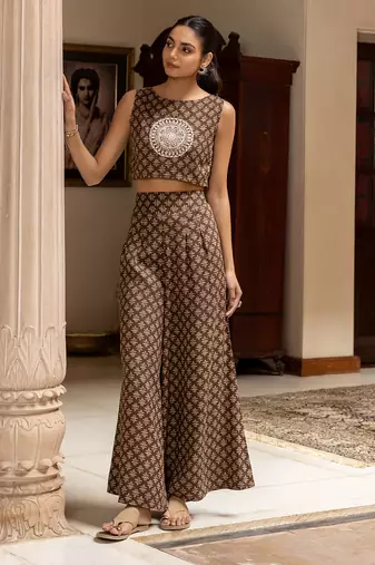 Brown color cotton blended designer trendy top bottom set for trendy girls