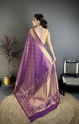 Purple banarasi soft silk checked body with floral motifs south pattu saree 4