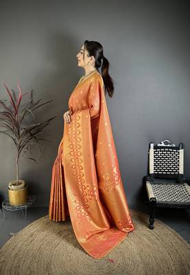Peach banarasi soft silk checked body with floral motifs south pattu saree 2