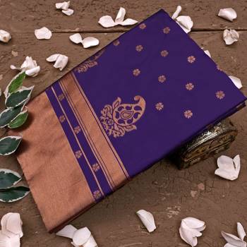 Blue silk blend banarasi saree with unstitched blouse piece 5