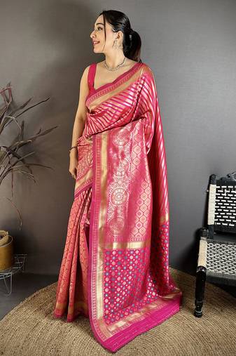 Magenta soft silk geometric pattern zari weaving banarasi saree