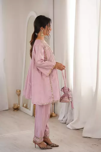 Pink color h o silk beautiful fancy ceremonial attire