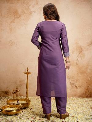 Purple color stylish trendy looking kurta set for stylish looks 2