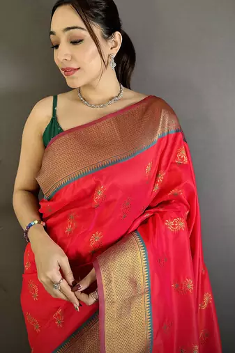 Rani pink soft silk nath meenakari zari work paithani saree
