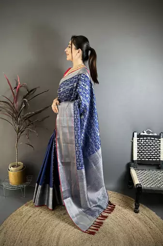 Dark blue banarasi silk geometric shape kanjivaram sarees