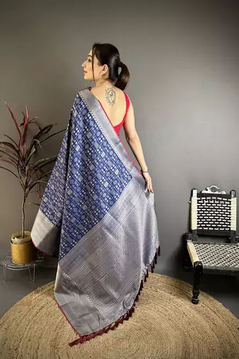 Dark blue banarasi silk geometric shape kanjivaram sarees