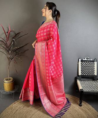 Rani pink banarasi silk woven design kanjivaram sarees 2