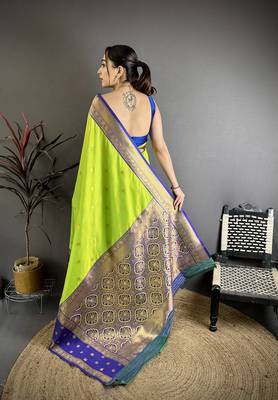 Parrot green soft silk small floral zari butti gold zari weaving banarasi saree 4