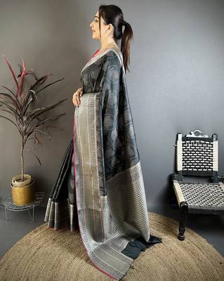 Black banarasi silk leaf motif kanjivaram sarees 2
