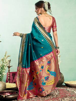 Teal blue silk blend peacock motifs weaving paithani saree 4
