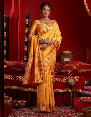 Light orange silk floral motifs woven work paithani saree 1