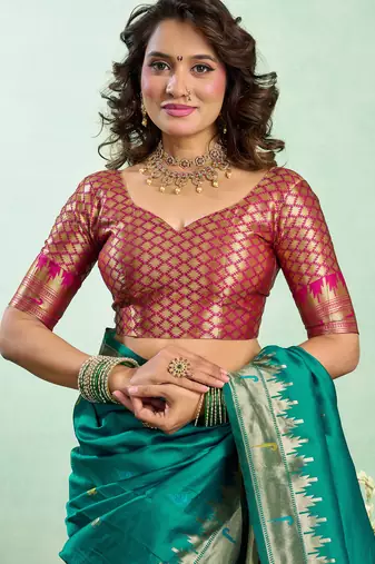 Dark green silk blend peacock motifs weaving paithani saree
