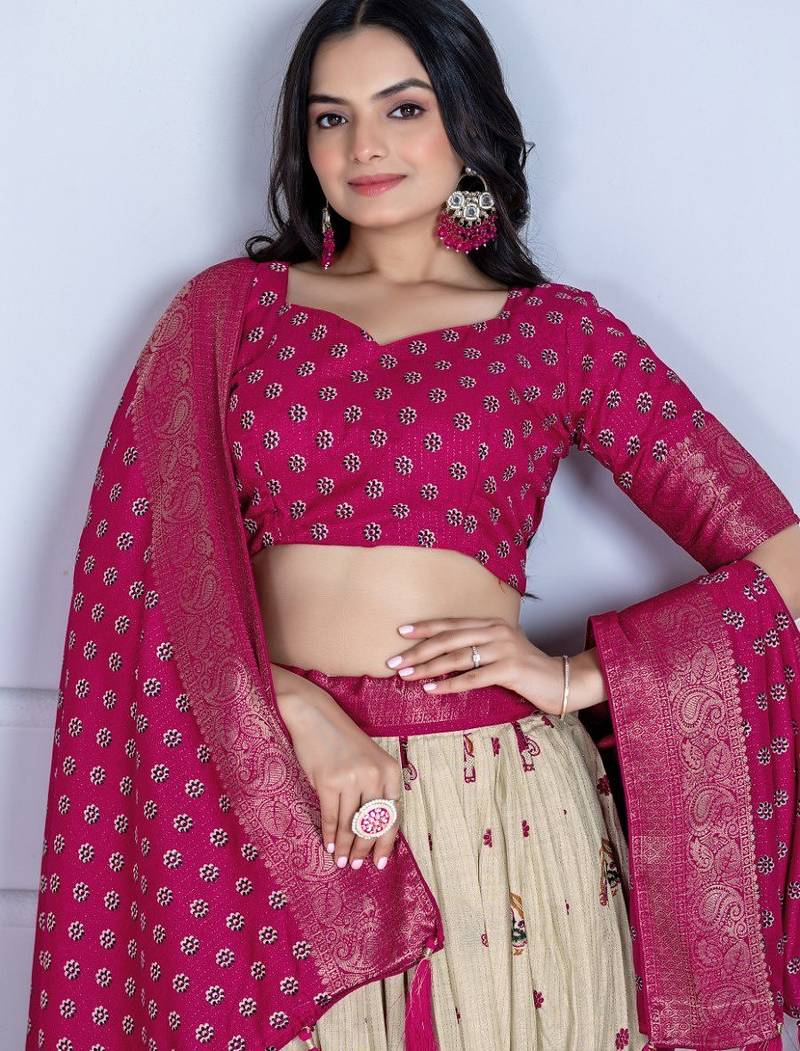 Pink Color Jari Lining With Print Lichi Fabric WIth Jacquard Border Lehanaga Choli Set