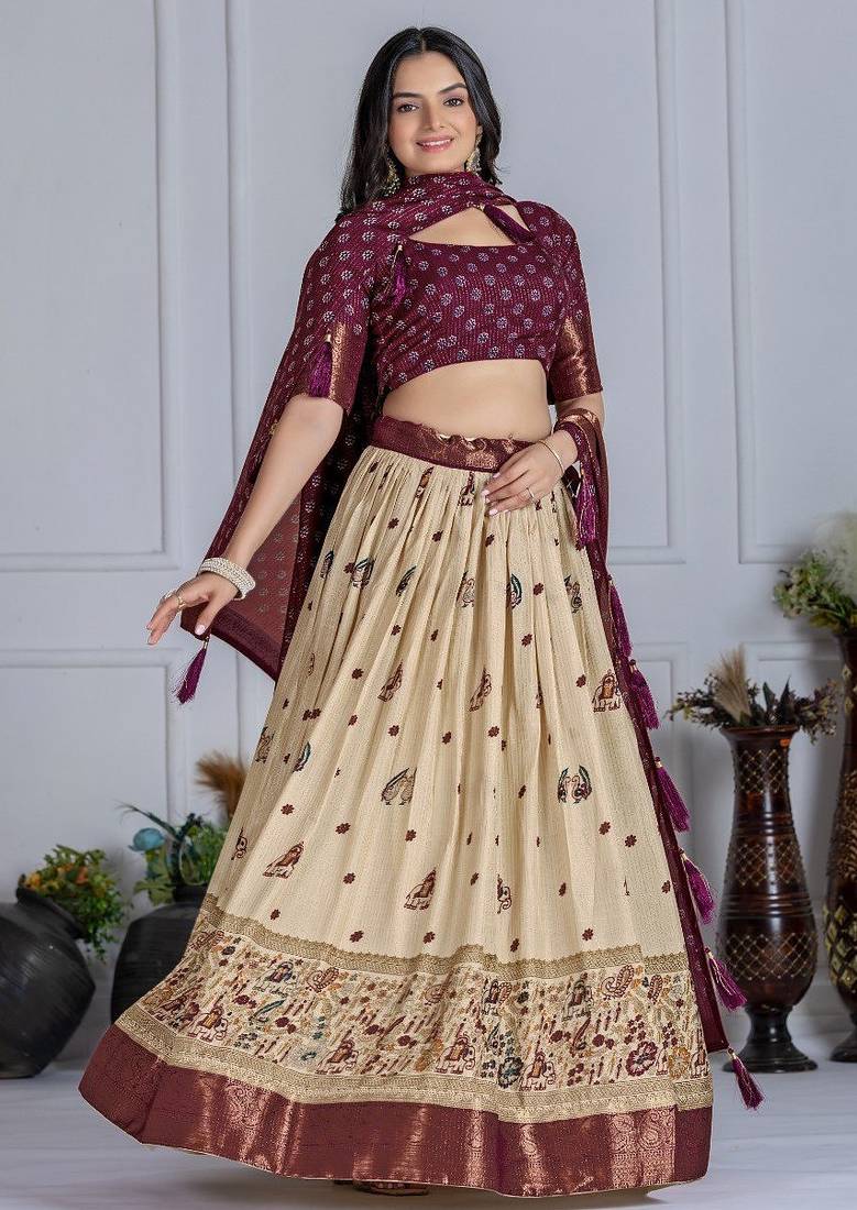 Purple Color Jari Lining With Print Lichi Fabric WIth Jacquard Border Lehanaga Choli Set