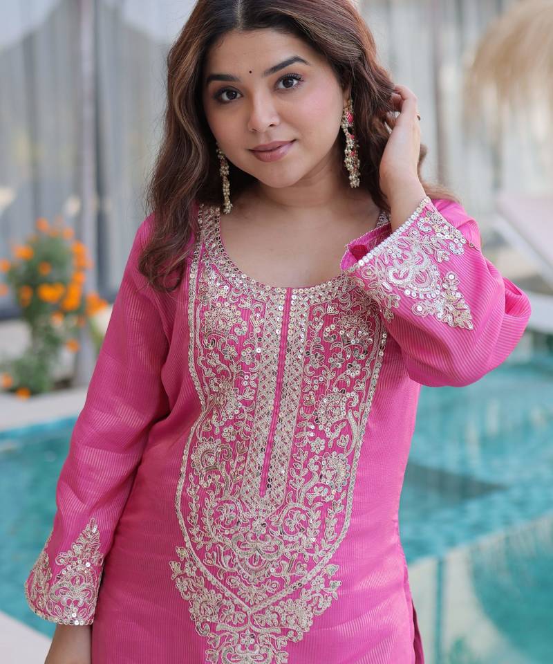 Baby pink embroidered viscose designer kurta set with batwa