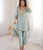 Sky blue embroidered ho designer kurta set with batwa