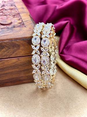 Gold ad ethnic bangles 4