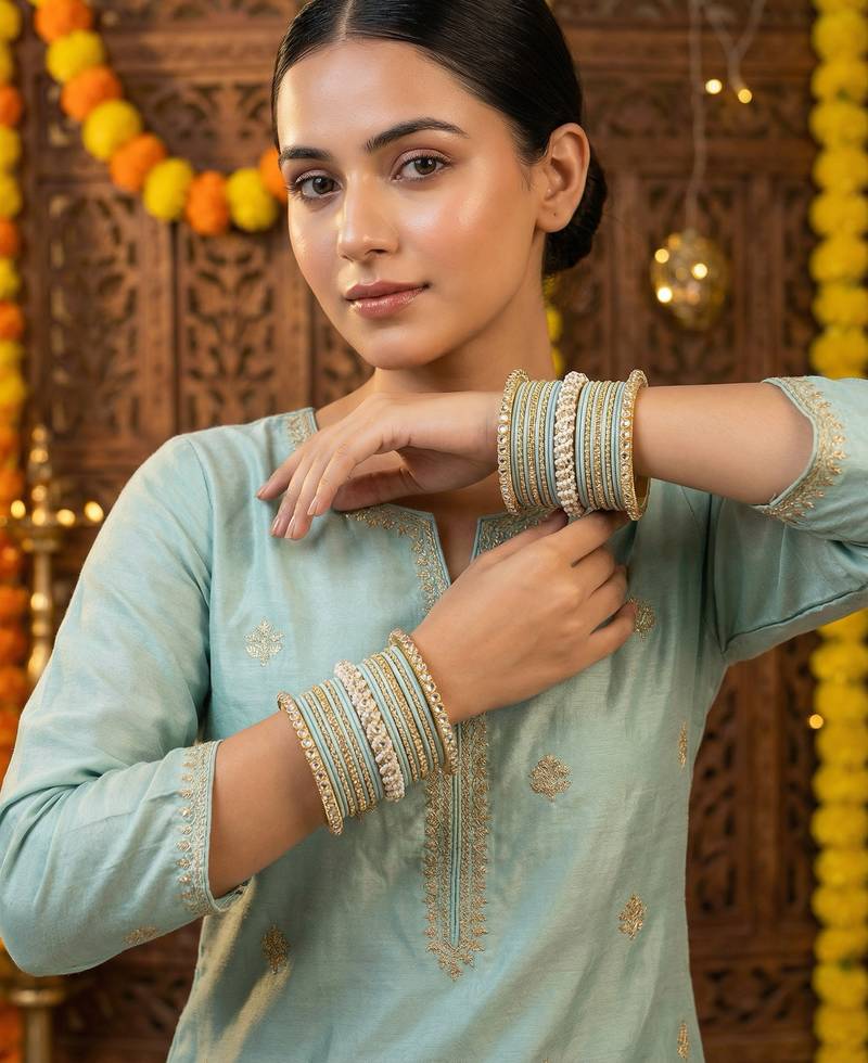 Ethnic pearl kundan set