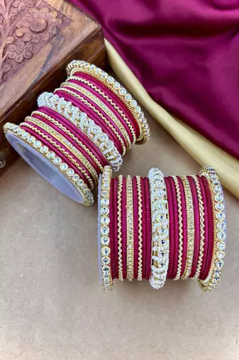 Ethnic pearl kundan set