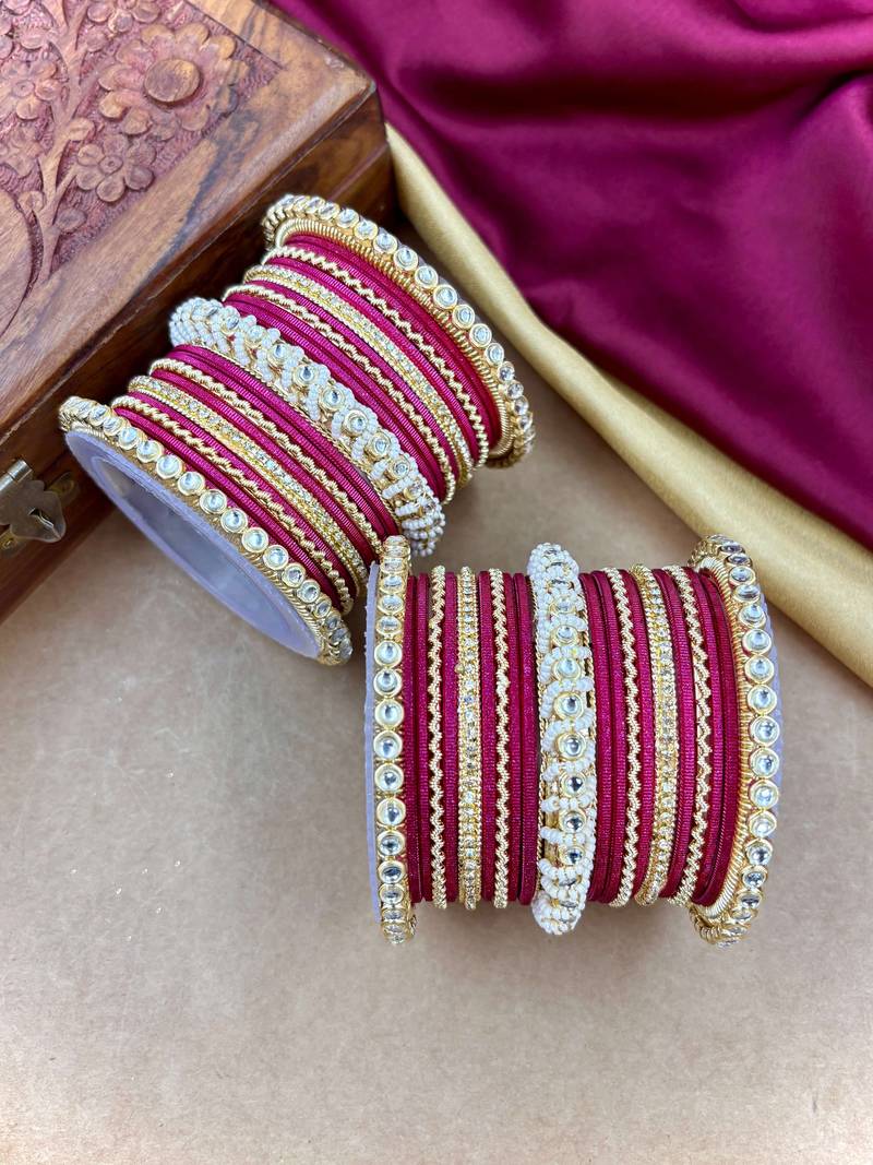 Ethnic pearl kundan set
