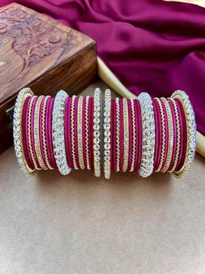 Ethnic pearl kundan set 4