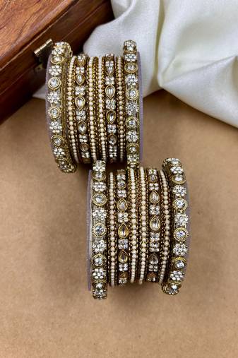 Antique style kundan diamond set