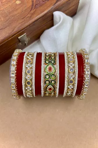 Bridal kundan punjabi chuda set