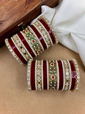 Bridal kundan punjabi chuda set 4