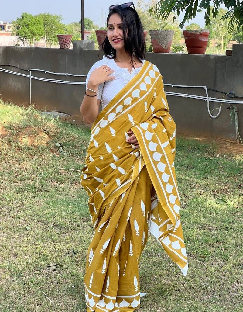 Mustard soft mul cotton saree with unstiched attached blouse piece