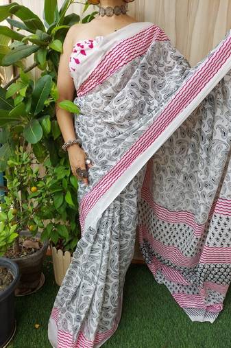 Grey soft mul cotton saree with unstiched attached blouse piece