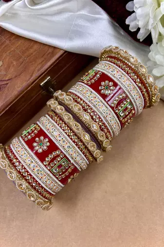 Rajwadi wedding bangle set